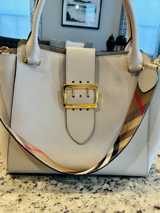 Burberry Handbags - Authentic Burberry The Buckle Medium White Leather Top Handle Shoulder Bag
